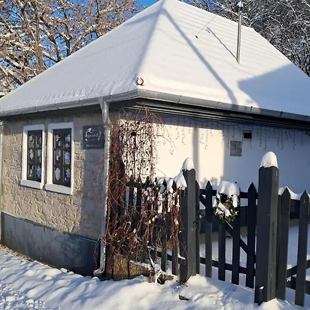 Kismadar Vendeghaz Lejlighed Noszvaj