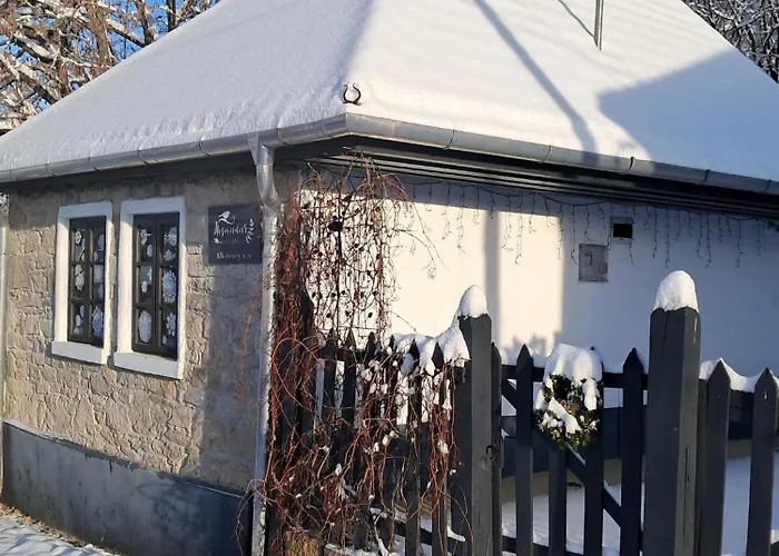 Kismadar Vendeghaz Apartament Noszvaj